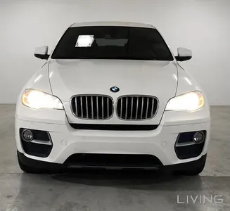 BMW X6 M50i  2013